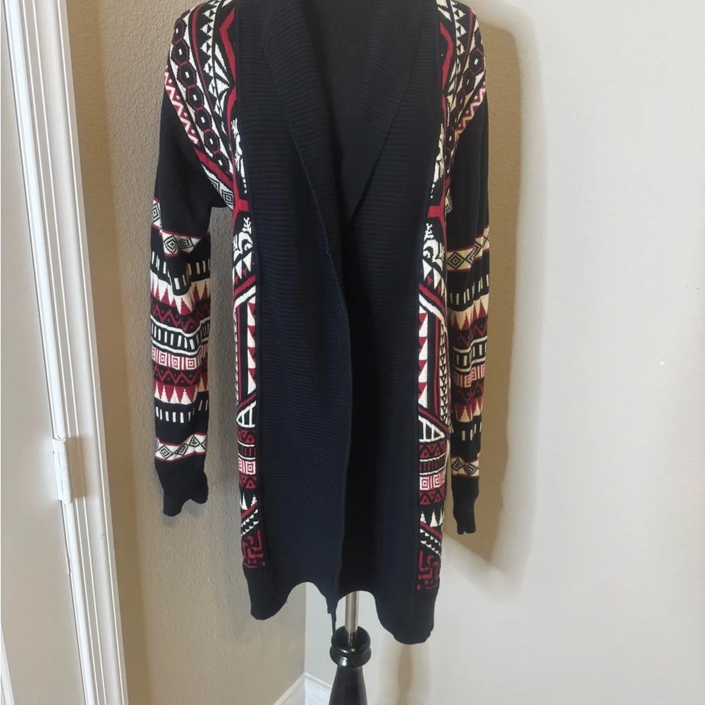 Black and Red Patterned Women's Sweater